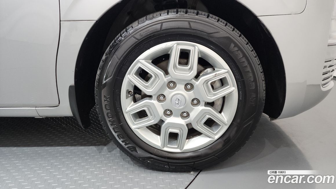 Hyundai Staria 2024