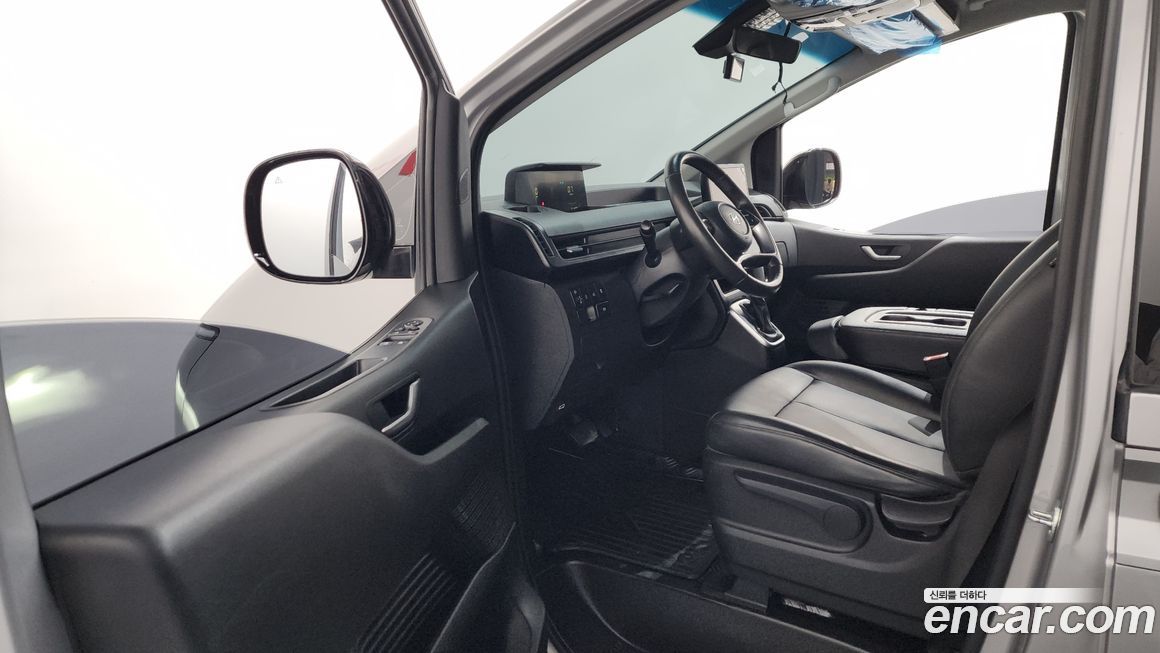 Hyundai Staria 2024