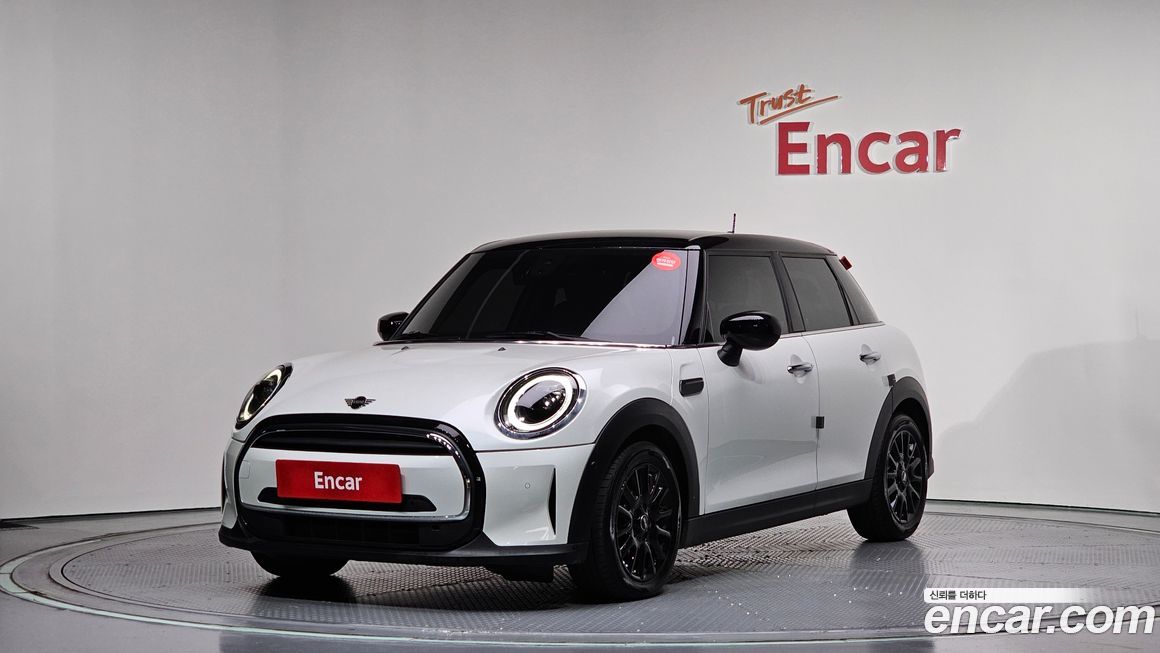 Mini Cooper 2024