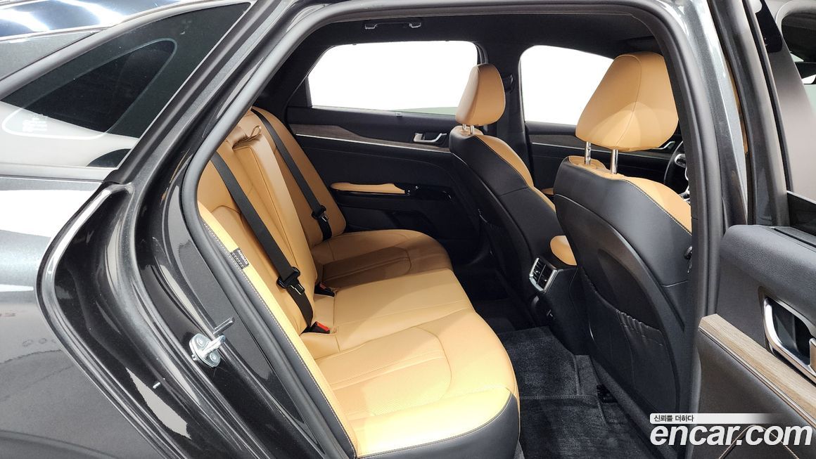 Kia K5 2023