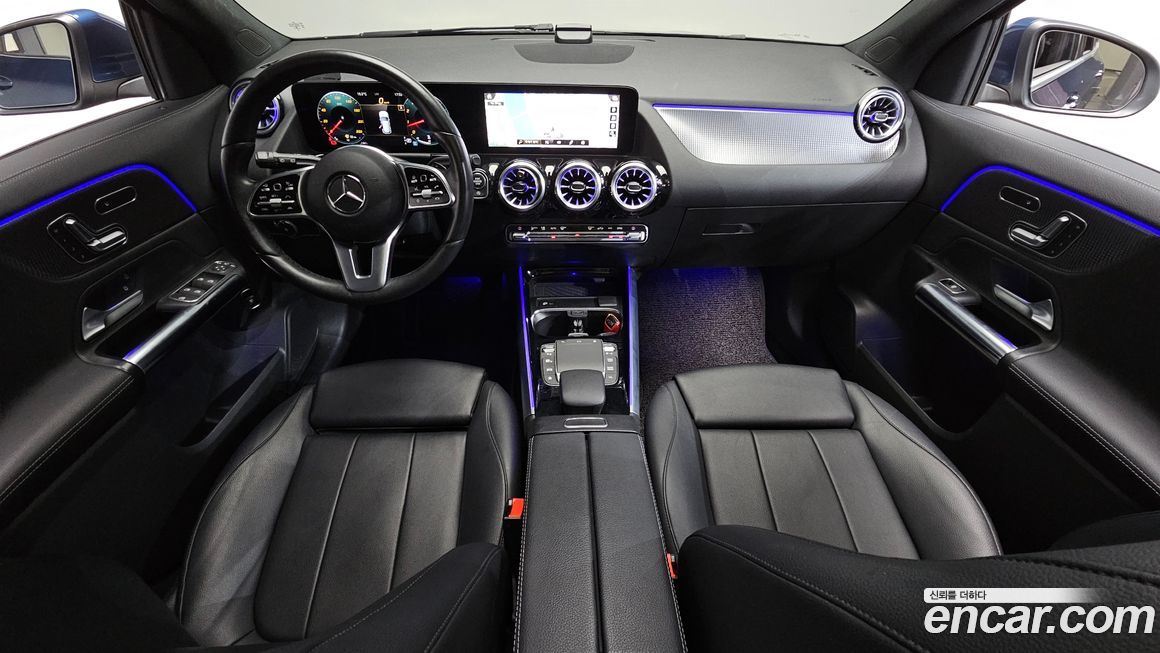 Mercedes-Benz GLA-Class 2021