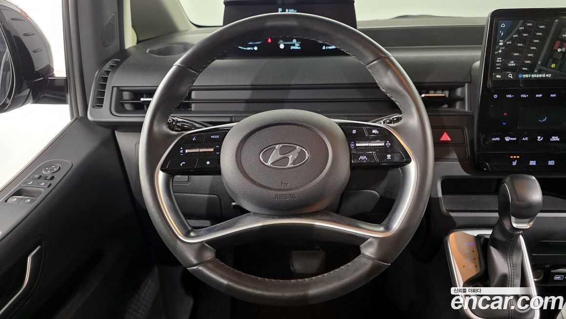 Hyundai Staria 2022