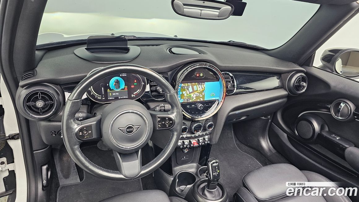 Mini Cooper Convertible 2024