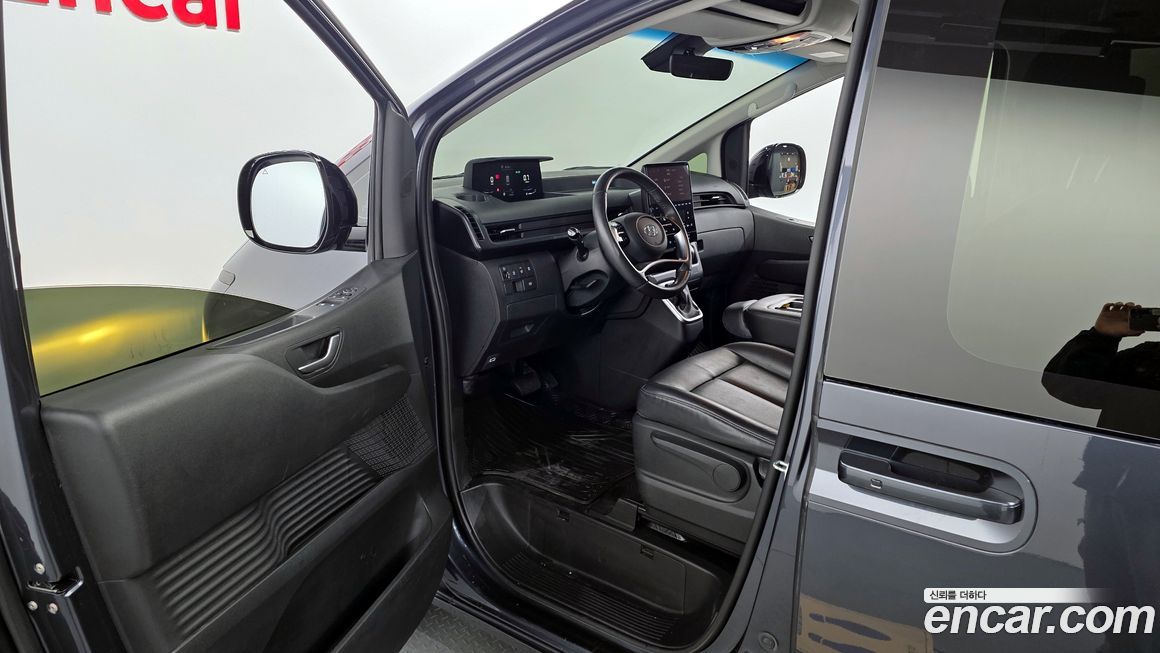 Hyundai Staria 2022
