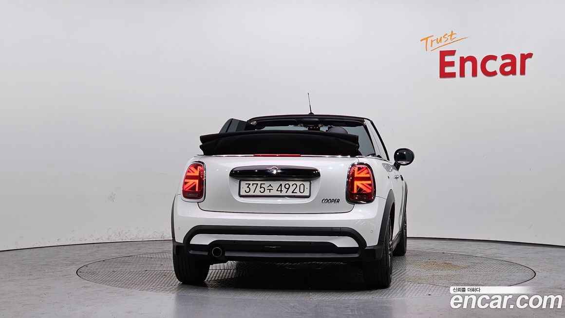 Mini Cooper Convertible 2024