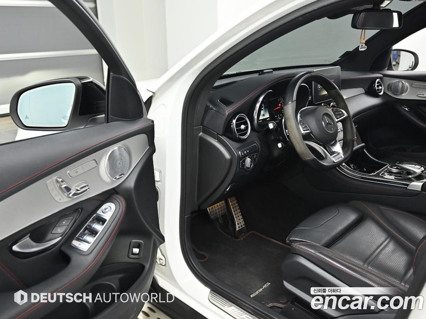 Mercedes-Benz GLC-Class 2019