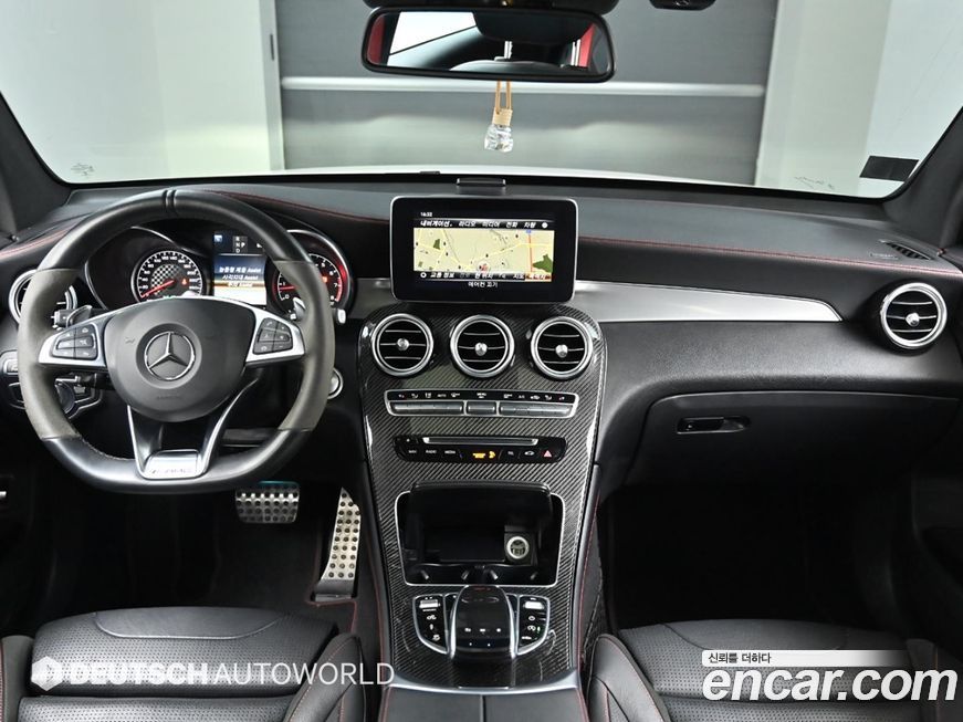Mercedes-Benz GLC-Class 2019