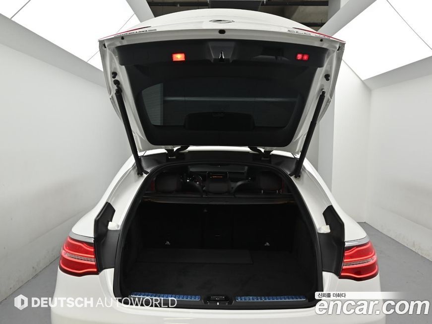 Mercedes-Benz GLC-Class 2019