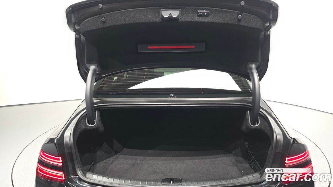 Genesis G80 2023