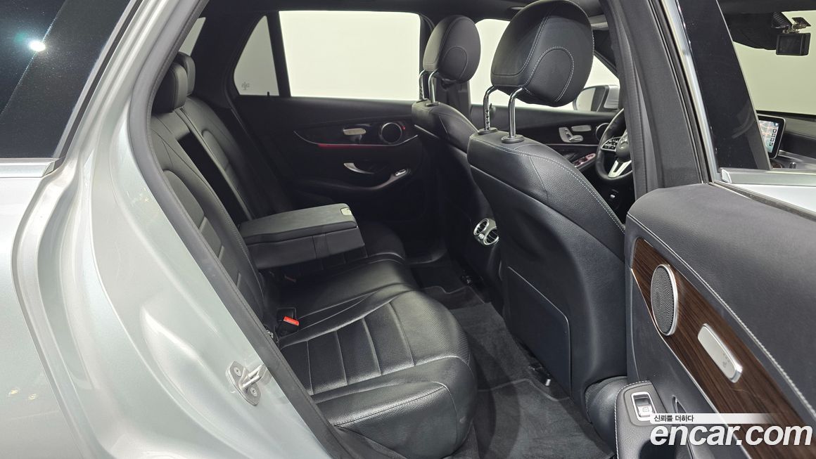 Mercedes-Benz GLC-Class 2020