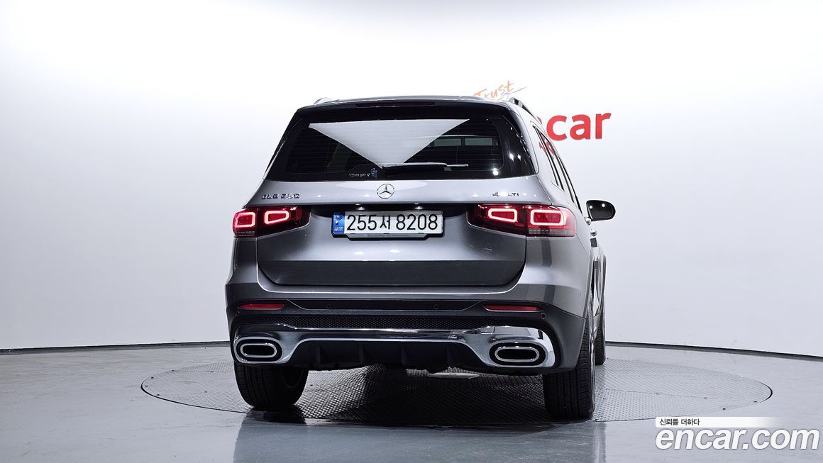 Mercedes-Benz GLB-Class 2022