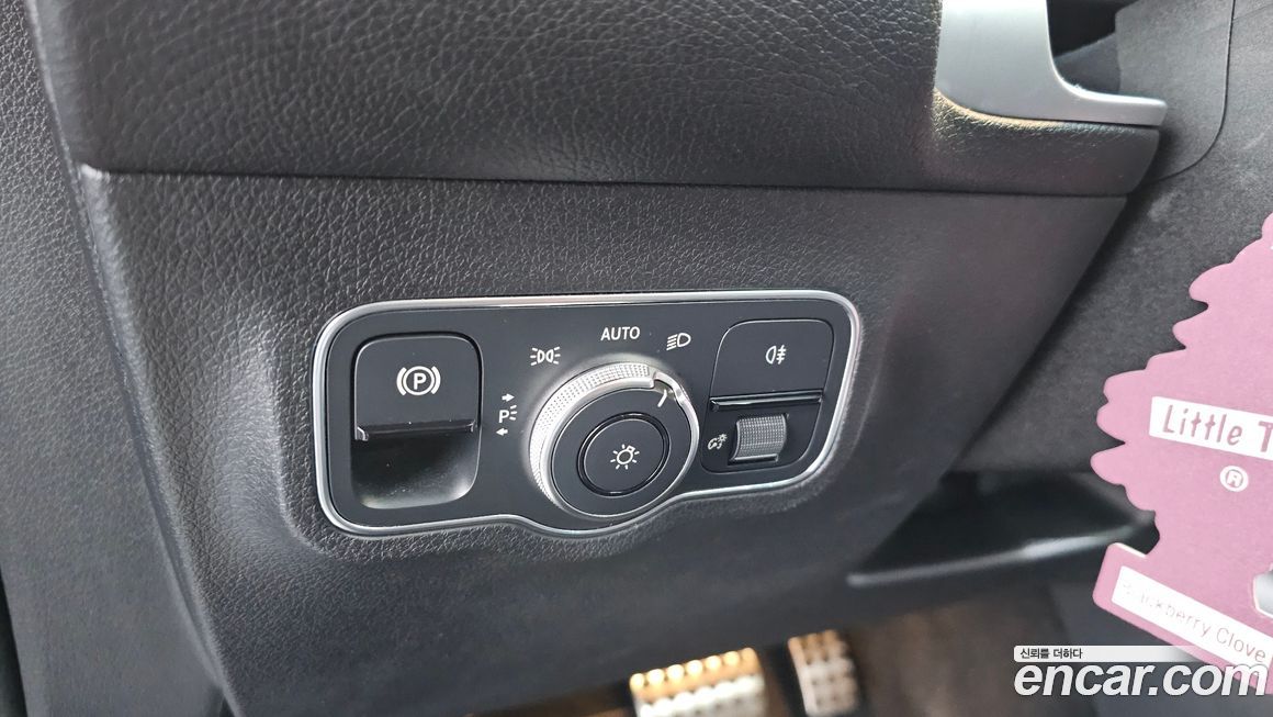 Mercedes-Benz GLB-Class 2022