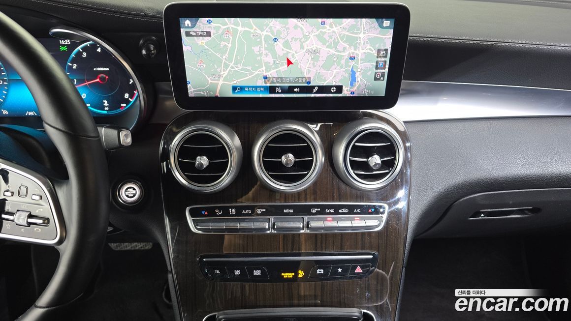 Mercedes-Benz GLC-Class 2020