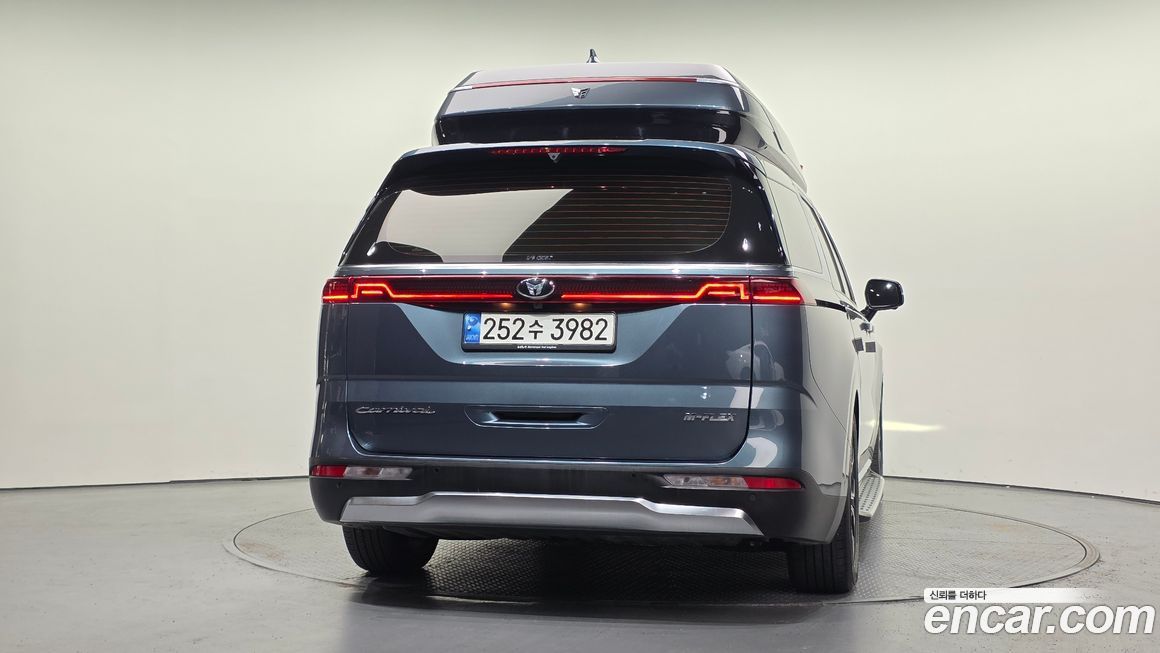 Kia Canival 2021