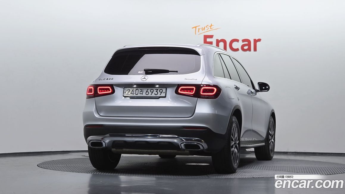 Mercedes-Benz GLC-Class 2020