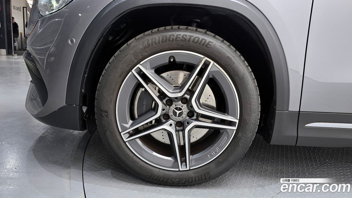 Mercedes-Benz GLA-Class 2020