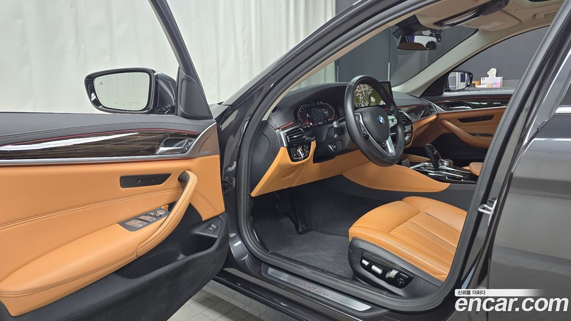 BMW 5-Series 2021
