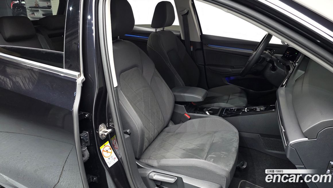 Volkswagen Golf 2024