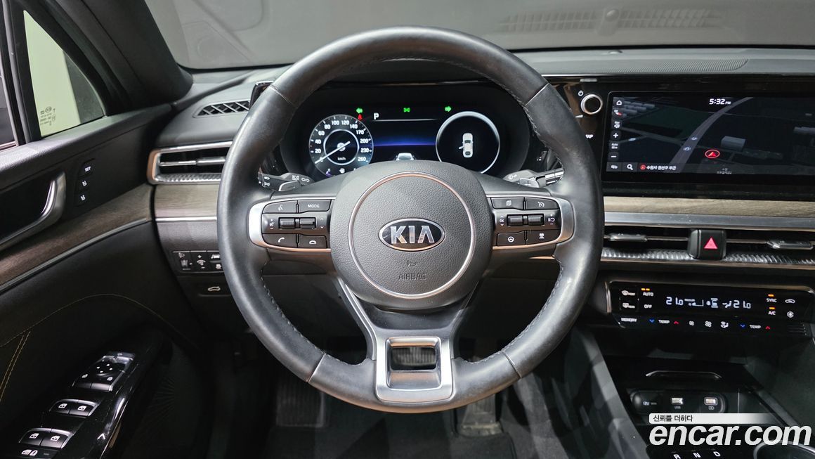 Kia K5 2021