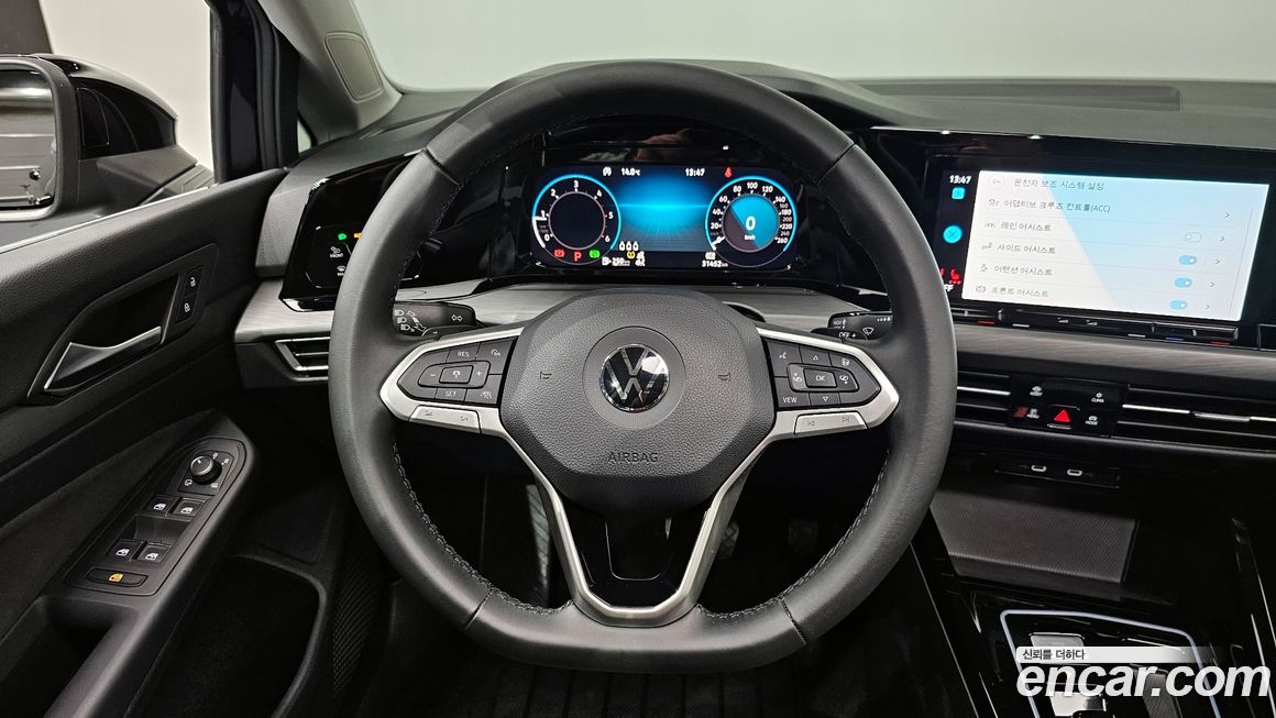 Volkswagen Golf 2023