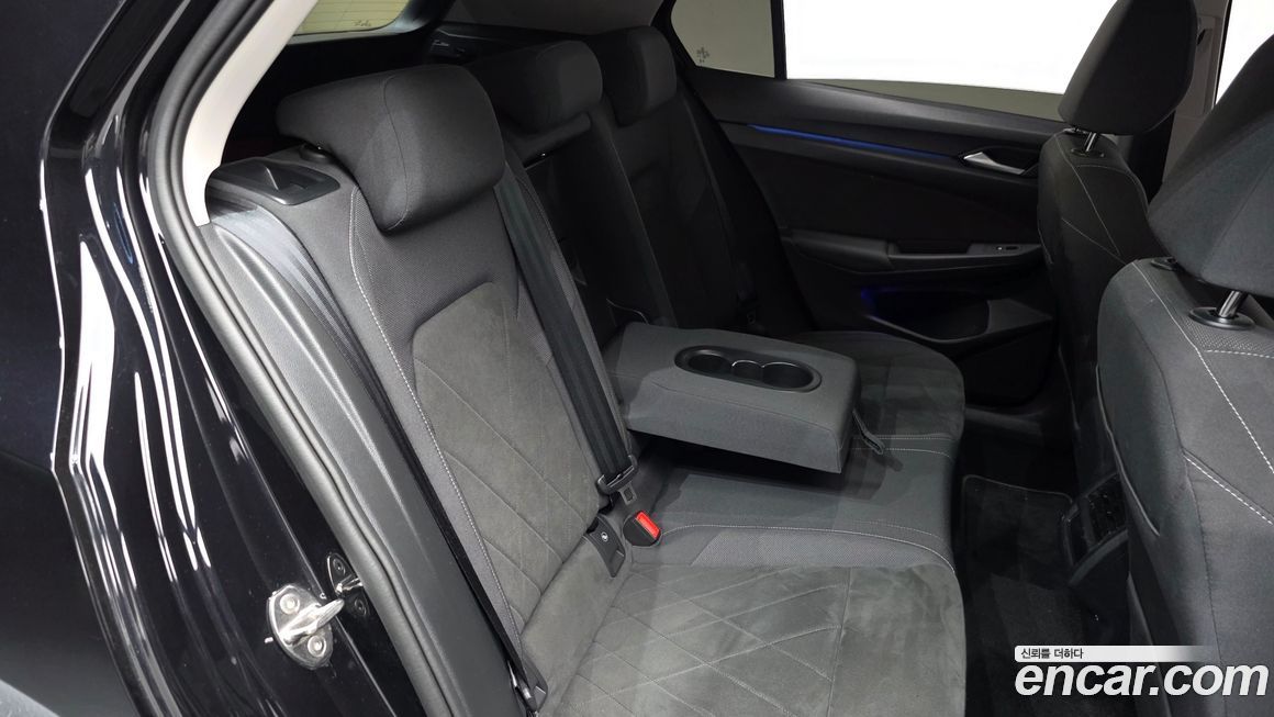 Volkswagen Golf 2024