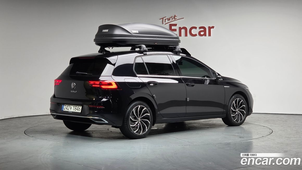 Volkswagen Golf 2024