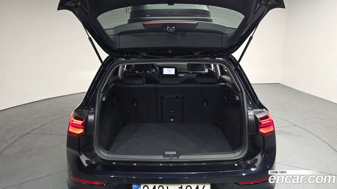 Volkswagen Golf 2024