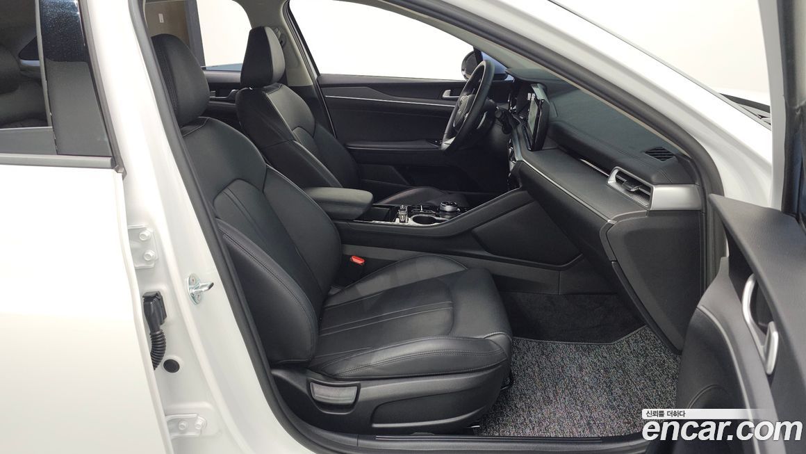Kia K5 2023