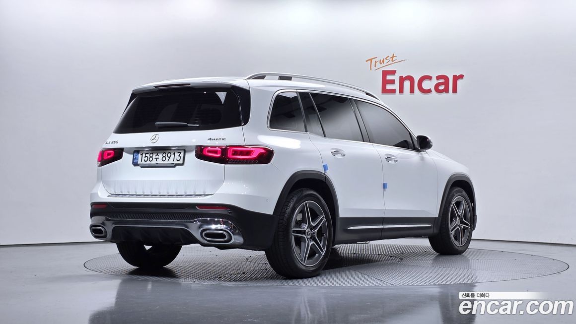 Mercedes-Benz GLB-Class 2021