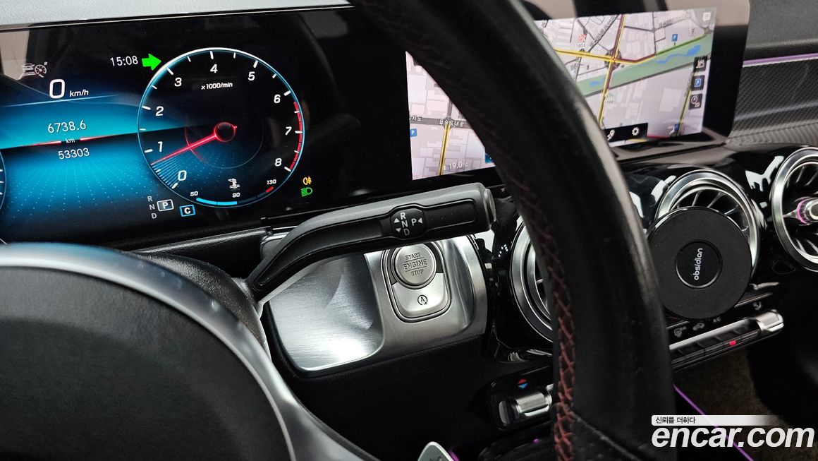 Mercedes-Benz GLB-Class 2021