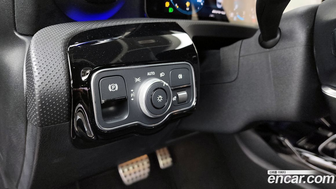 Mercedes-Benz A-Class 2023