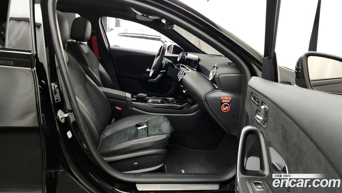 Mercedes-Benz A-Class 2023