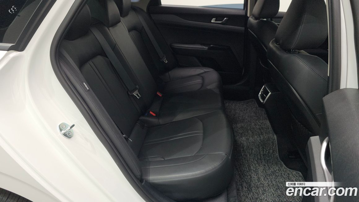 Kia K5 2023