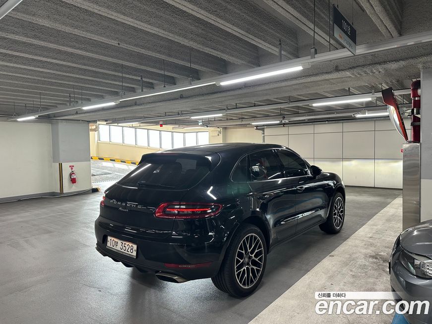 Porsche Macan 2018