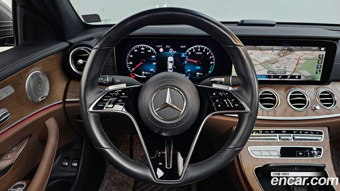 Mercedes-Benz E-Class 2021