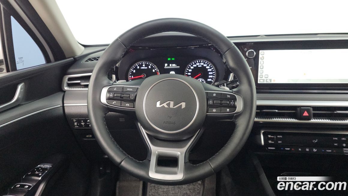 Kia K5 2023