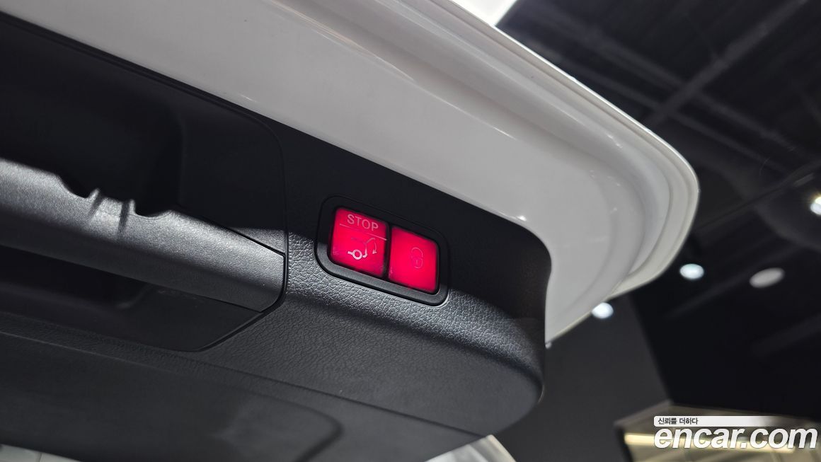 Mercedes-Benz GLB-Class 2021