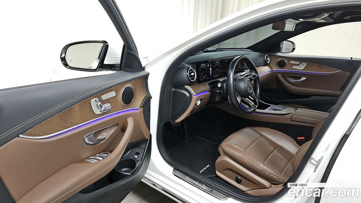 Mercedes-Benz E-Class 2021