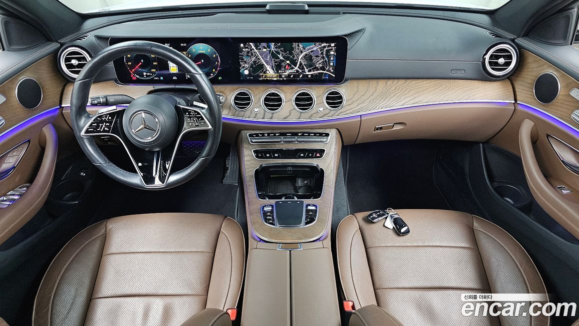 Mercedes-Benz E-Class 2021