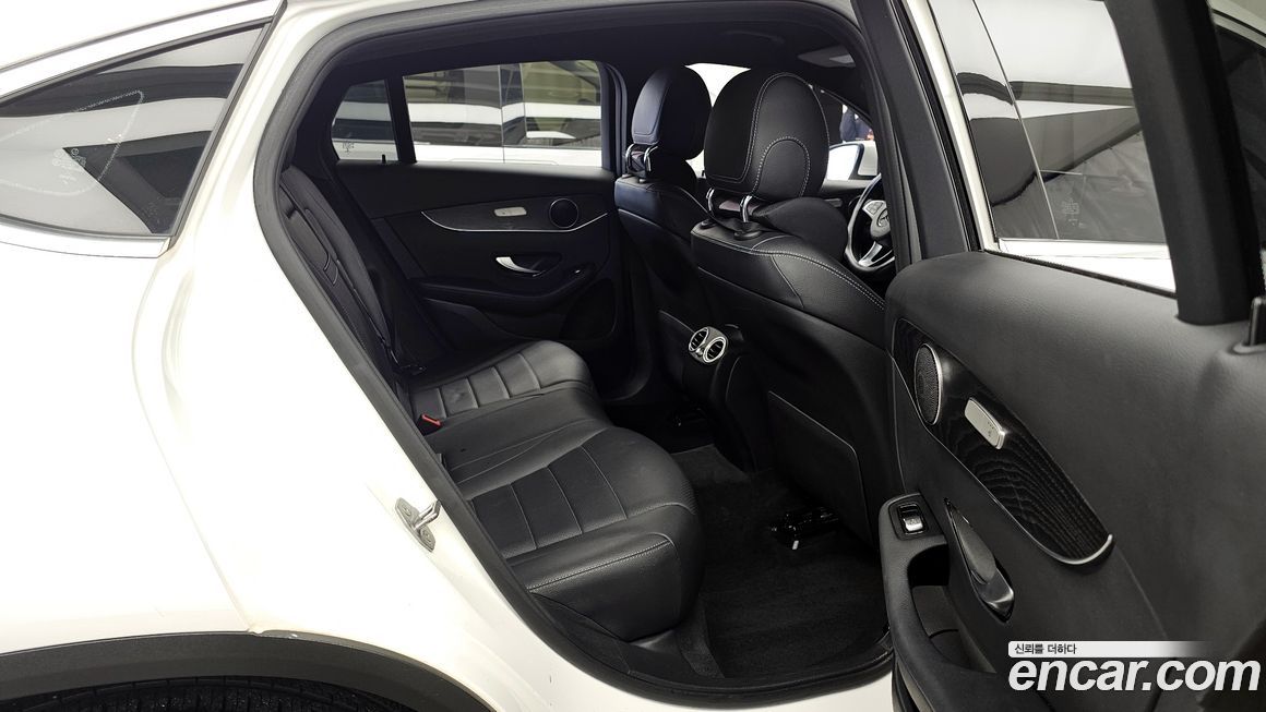 Mercedes-Benz GLC-Class 2019