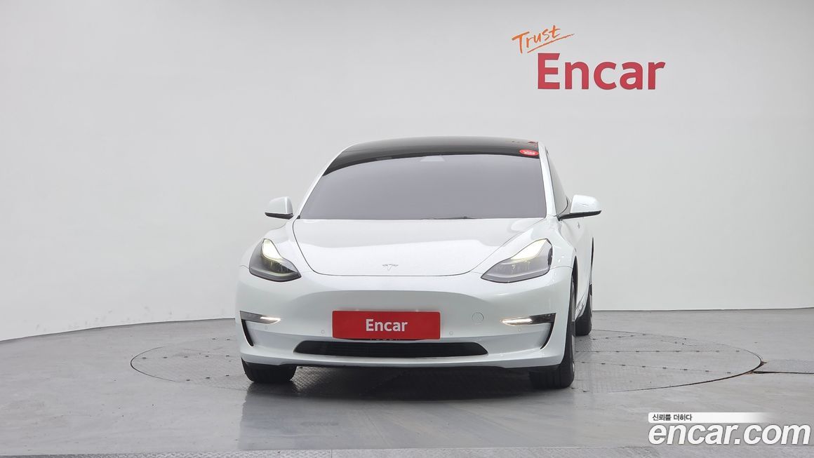 Tesla Model 3 2022