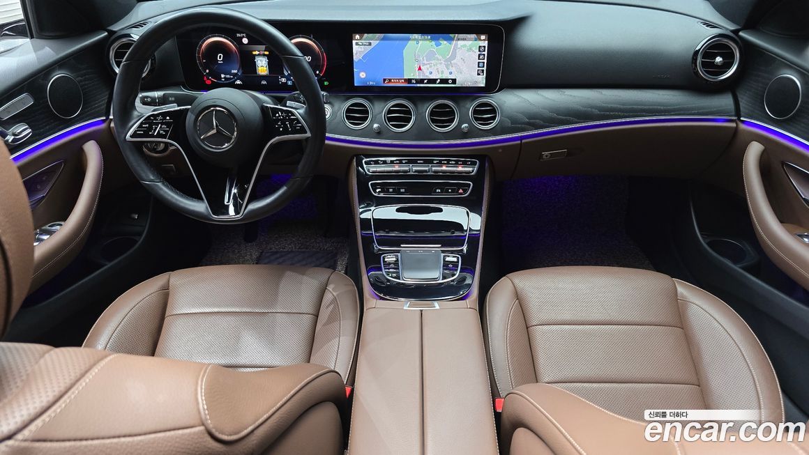 Mercedes-Benz E-Class 2022