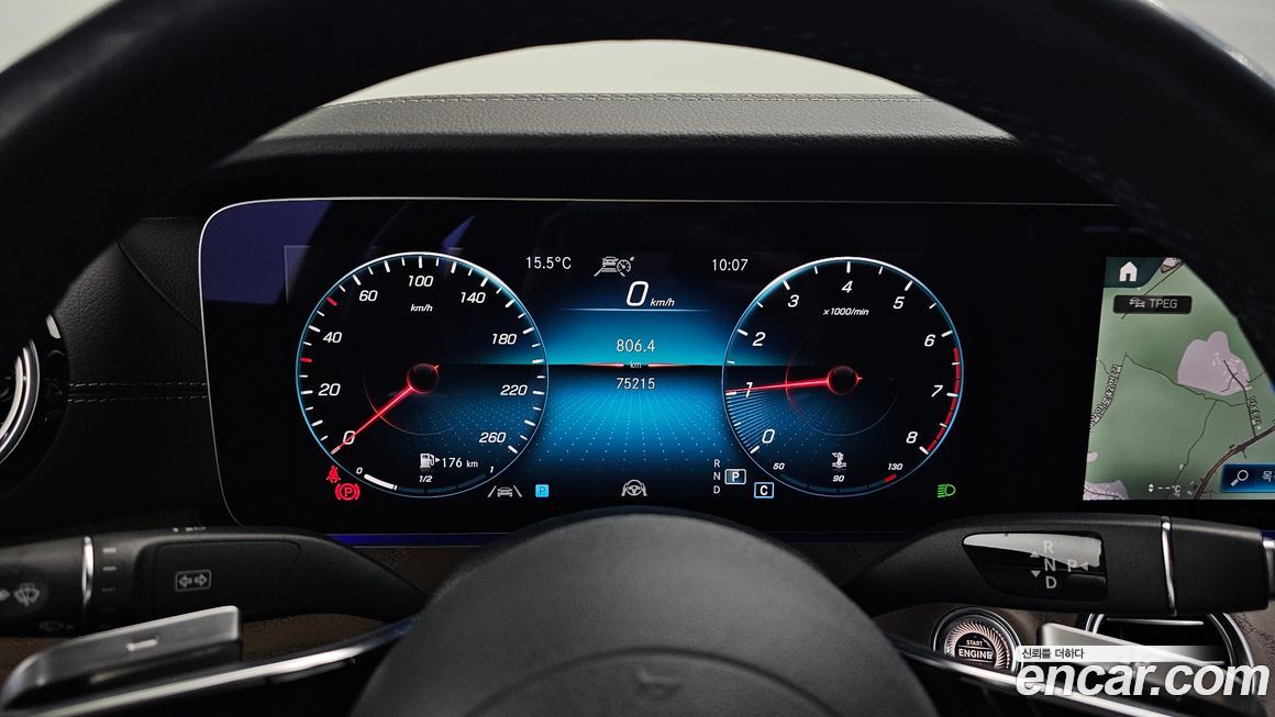 Mercedes-Benz E-Class 2021