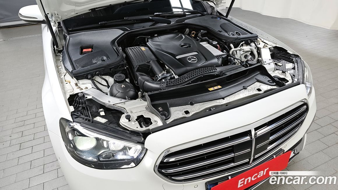 Mercedes-Benz E-Class 2021