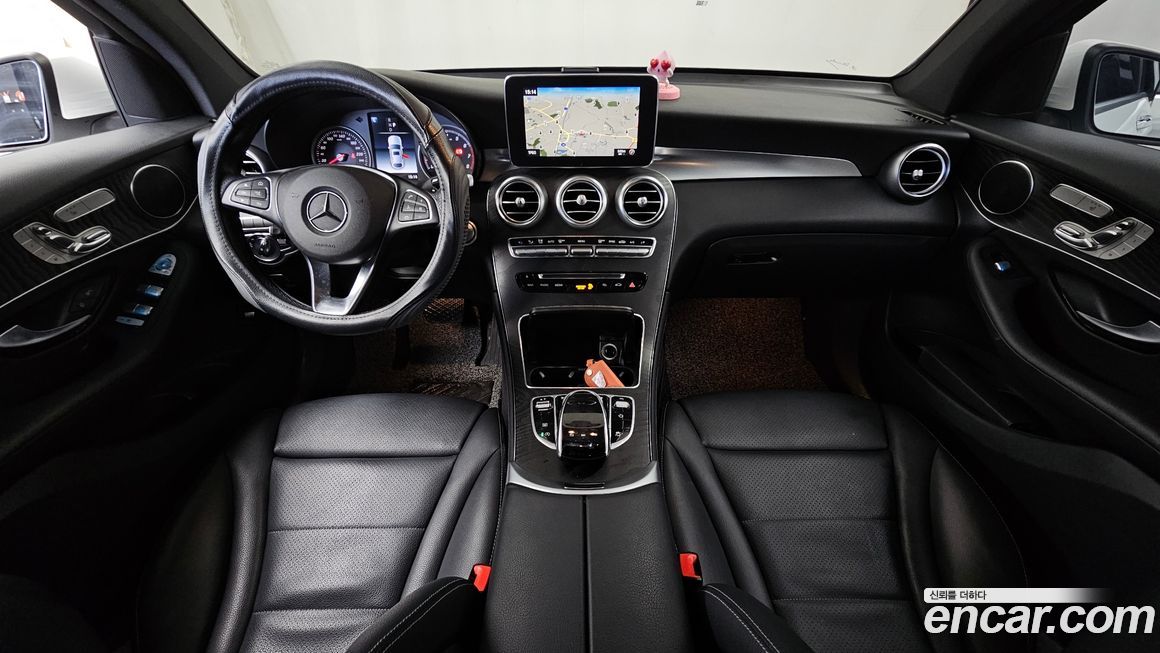 Mercedes-Benz GLC-Class 2019