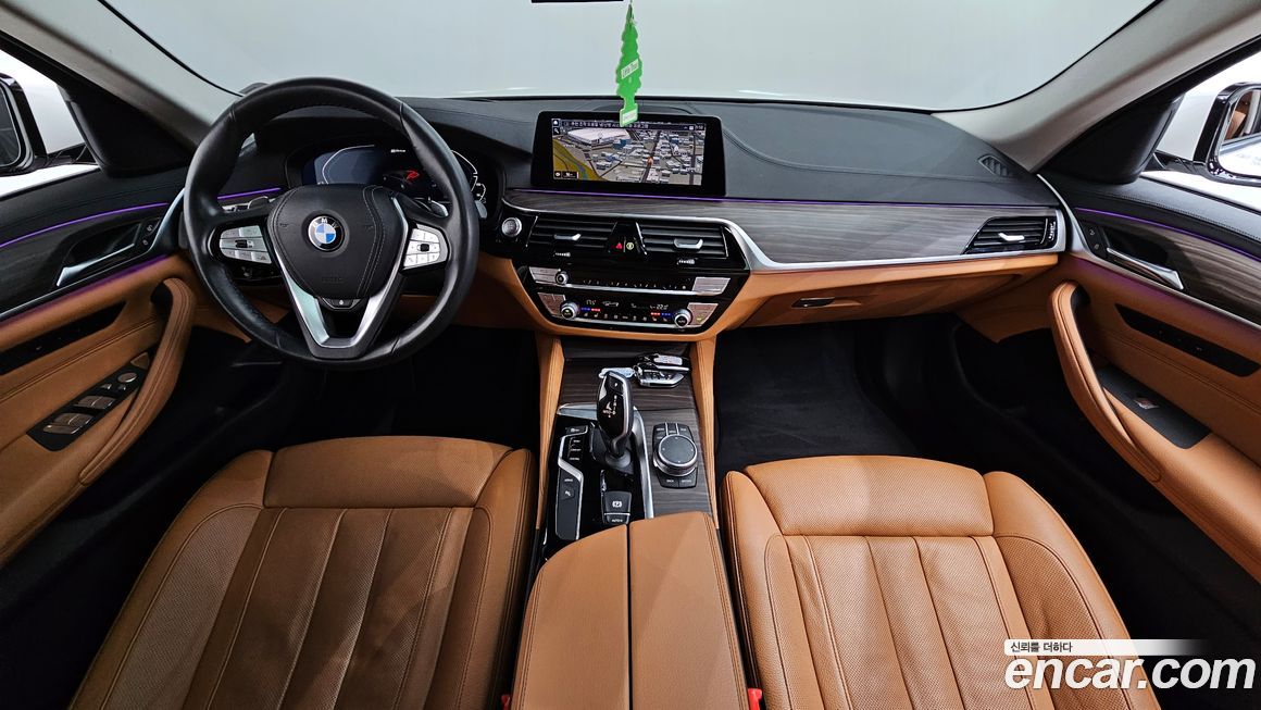 BMW 5-Series 2020