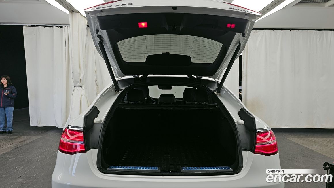 Mercedes-Benz GLC-Class 2019