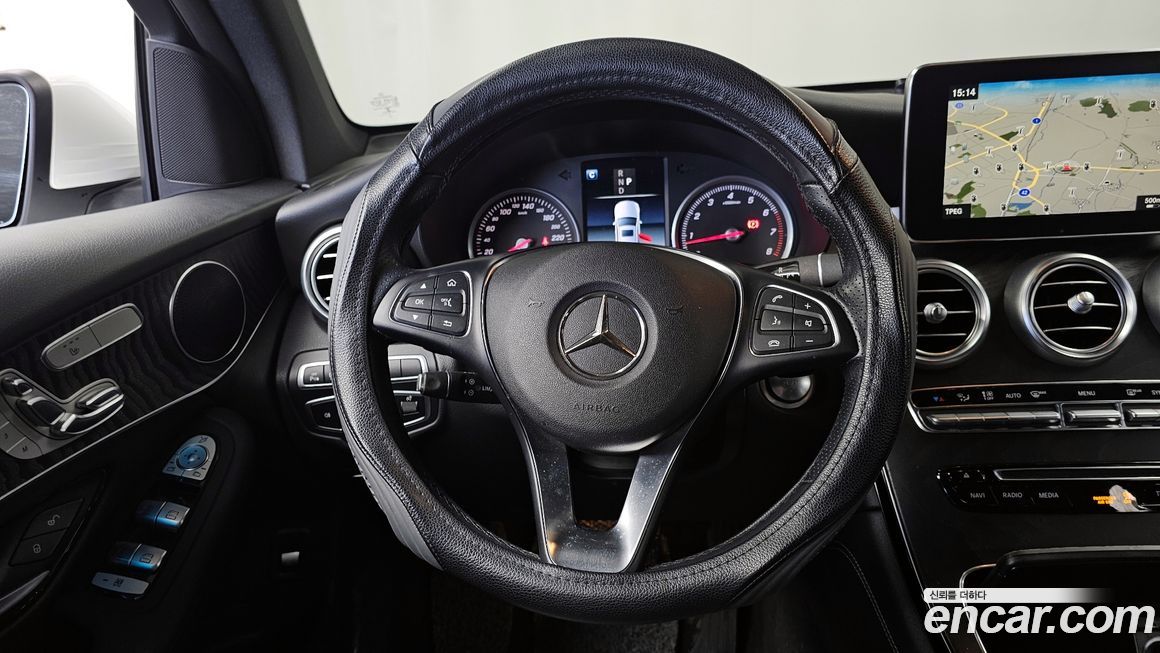 Mercedes-Benz GLC-Class 2019