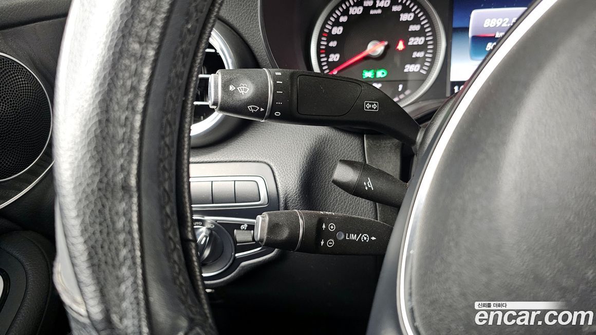 Mercedes-Benz GLC-Class 2019