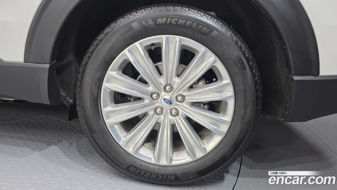 Ford Explorer 2023